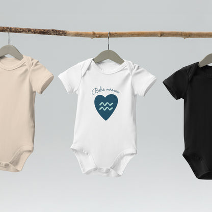 Body bébé en coton bio avec signe astrologique Verseau – Petit Cygne